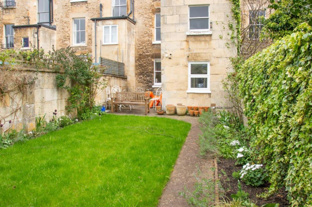 Apartmán Unique 2 Bed In The Heart Of Bath With Parking Exteriér fotografie