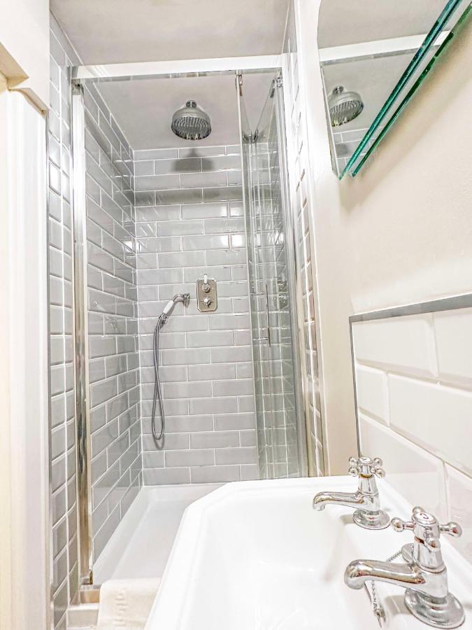 Apartmán Unique 2 Bed In The Heart Of Bath With Parking Exteriér fotografie